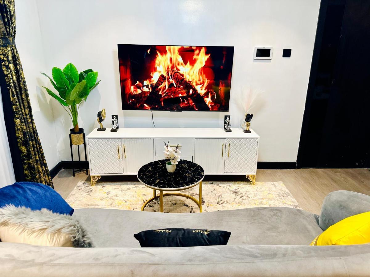 Escada Next Level Luxurious Home Nairobi Extérieur photo